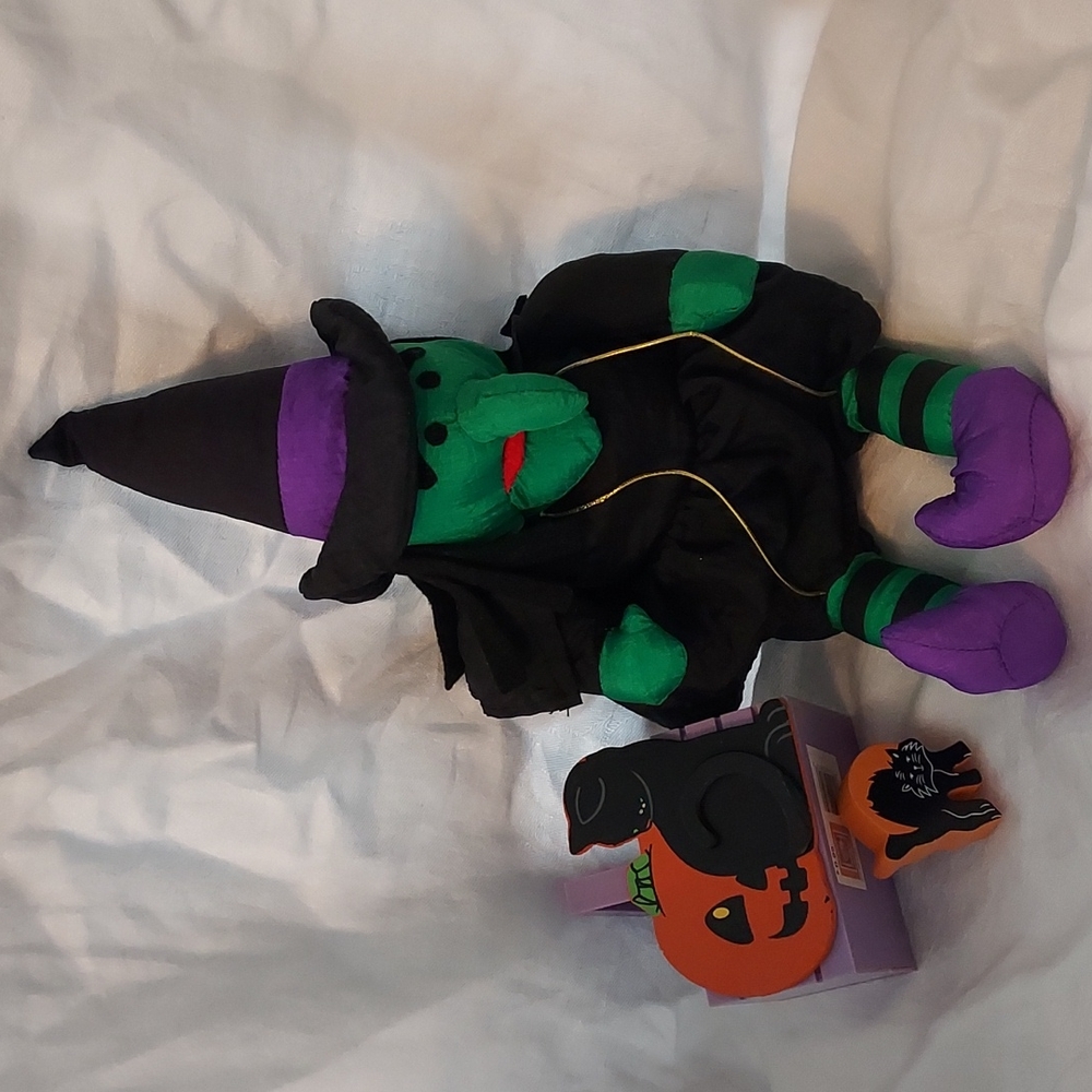 3pc Silky Parachute Green Witch Plush with Wooden Basket and Cat